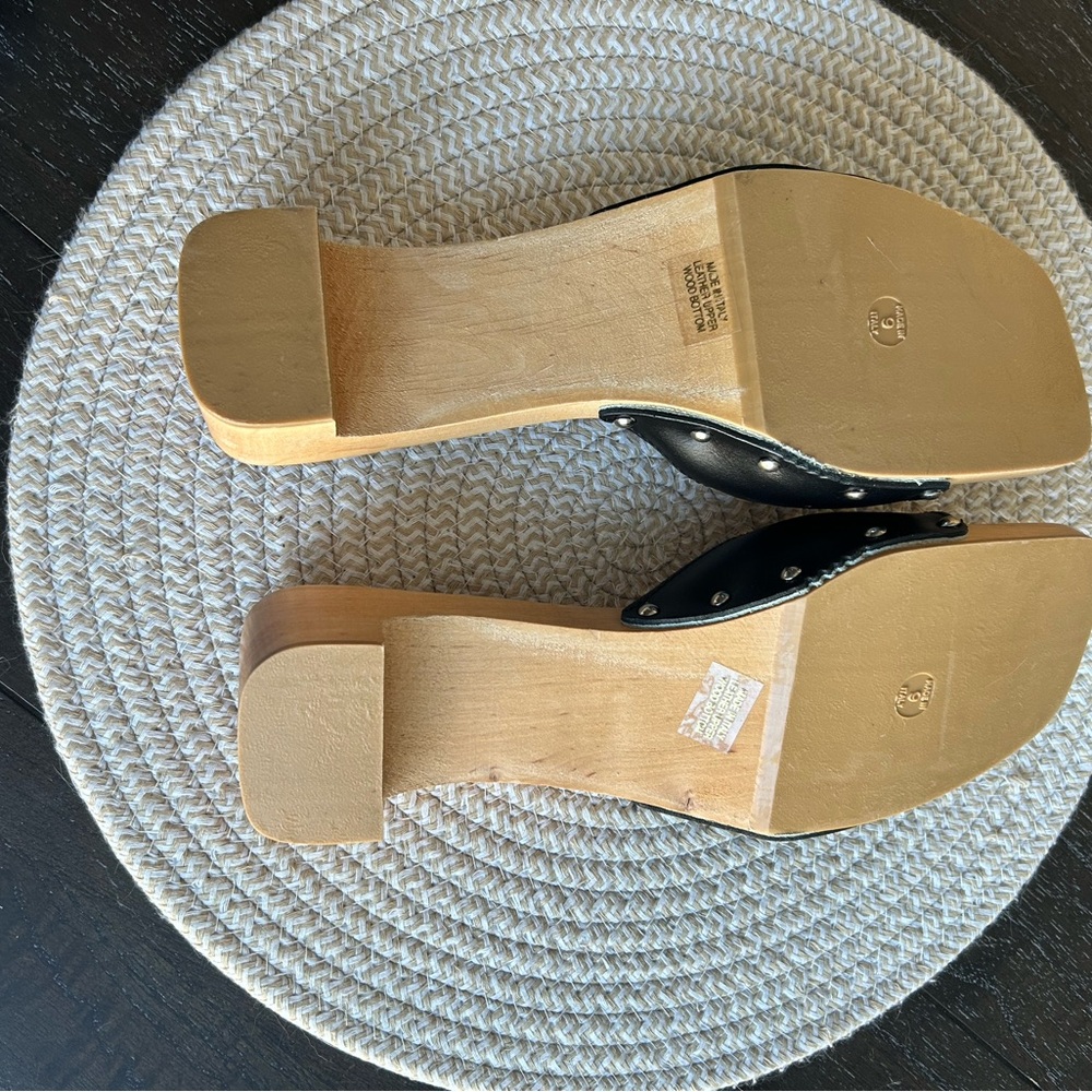 Dr. Scholl's Black Leather Mules with Natural Wood Sole - Picture 8 of 9